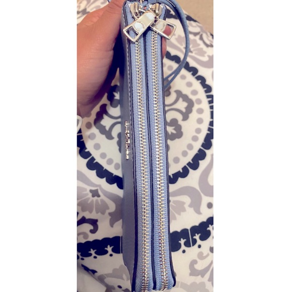 Coach wristlet - Picture 5 of 5
